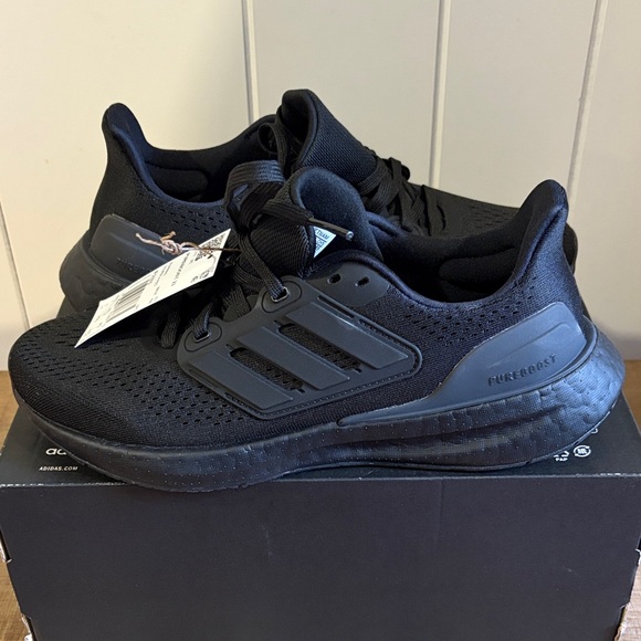 Women’s Adidas PureBoost 23 Sneakers Black NIB Size 7